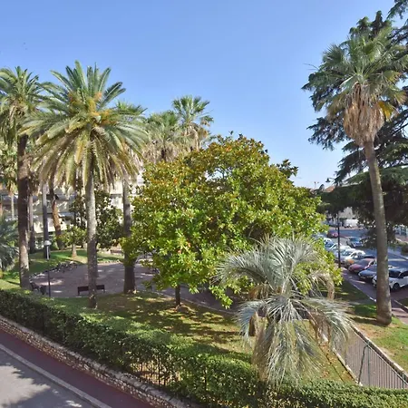 - 2-br Flat 15-min Walk To The Beaches Apartment Cannes