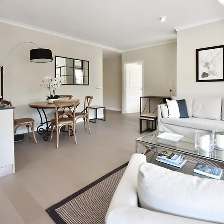 Daire - 2-br Flat 15-min Walk To The Beaches Cannes