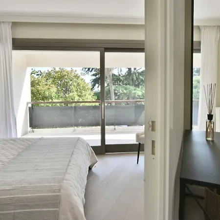 Daire - 2-br Flat 15-min Walk To The Beaches *