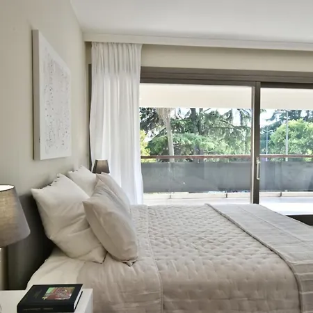 - 2-br Flat 15-min Walk To The Beaches * Cannes